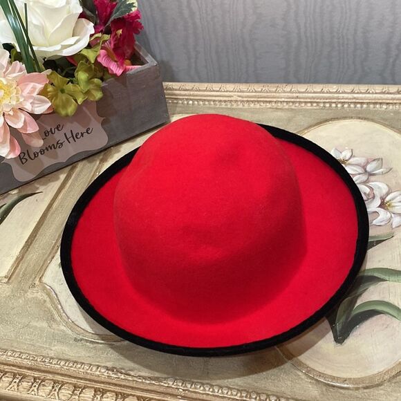 Vintage Street Smart by Betmar 100% Wool Red with Black Rim - Picture 7 of 14